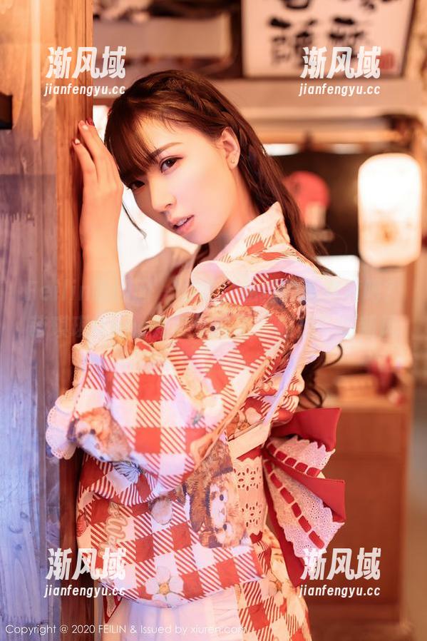 Feilin嗲囡囡 - 哎呀，私拍的新高度吧？萌琪琪Irene完美演绎了“旅拍”的新风。