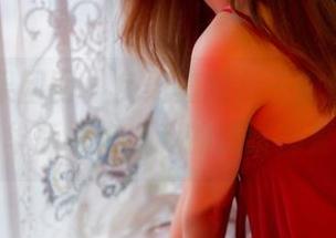 GIRLT果团网 - 免费套图，王婉悠穿上了超级豪华版旗袍，我的眼睛都要跑了！
