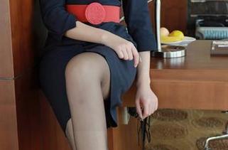 MFStar模范学院 - 制服这条路，SiByl李思宁踏的可真稳！图册里的每张图片都在给我暗示吗？