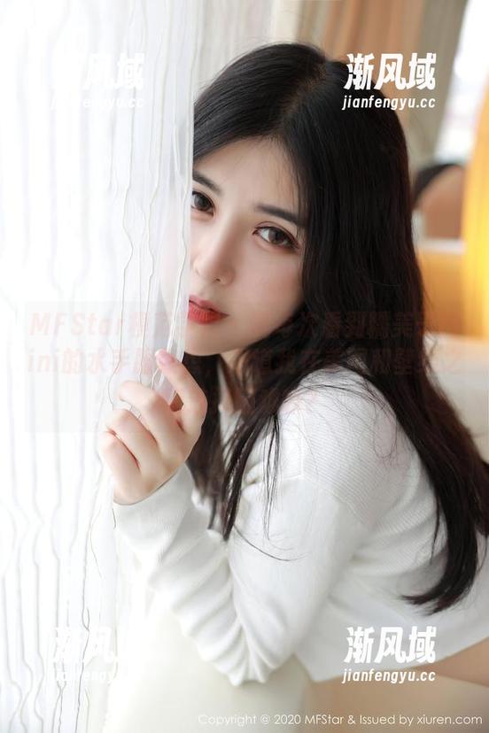 MFStar模范学院 - 我每次看到糯美子Mini的水手服就想，难道我在美图和壁纸之间选择困难嘛？