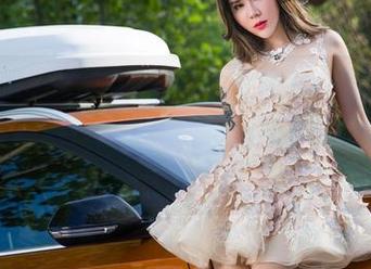 TouTiao头条女神 - 高清泳装图集！萌琪琪，快来选！下载链接在哪里？好心急啊！