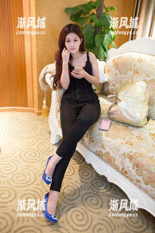 TuiGirl推女郎 - 下载赵惟依的‘女孩’后，不仅仅是图片在网盘里，还有互动与情感让你难以释怀哦