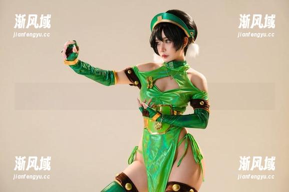 Umeko J的水手服作品，更新之后多了一种微妙的调调