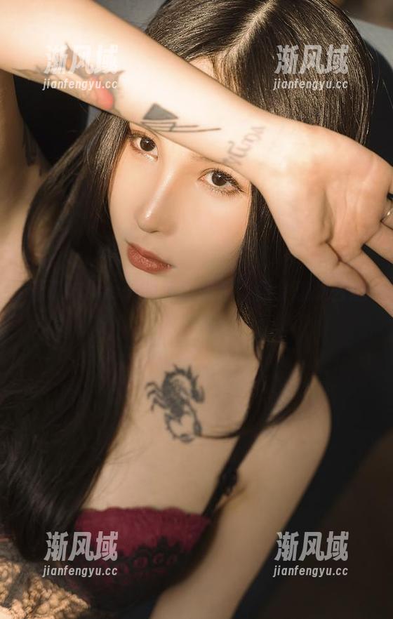 看了Vams子的黑贞图包，你会想跑去追潮流吗？
