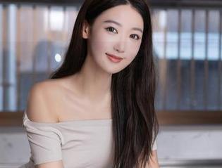 Xiuren秀人网 - 高清写真揭晓：糯美子Mini清纯气质，让我想起那个夏天的午后。