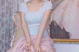 Xiuren秀人网 - 制服系列写真，资源横行，糯美子mini的魔力真让人拿不着！