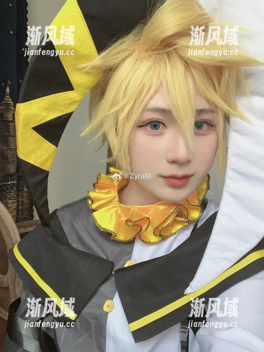 Zyra秋 万圣节写真——只想说,Zyra秋和她的玩法太耐人寻味。