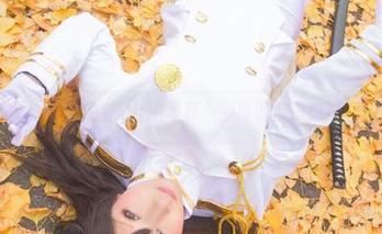 Saku在天台的写真，别再说你没想过