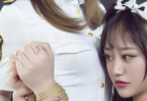 丽柜 - 当崔英晗变身御姐，你确定不想偷瞄这套图？