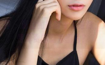 克拉女神 - 珊珊的短裤令人注意，难道这是免费的走秀图片？