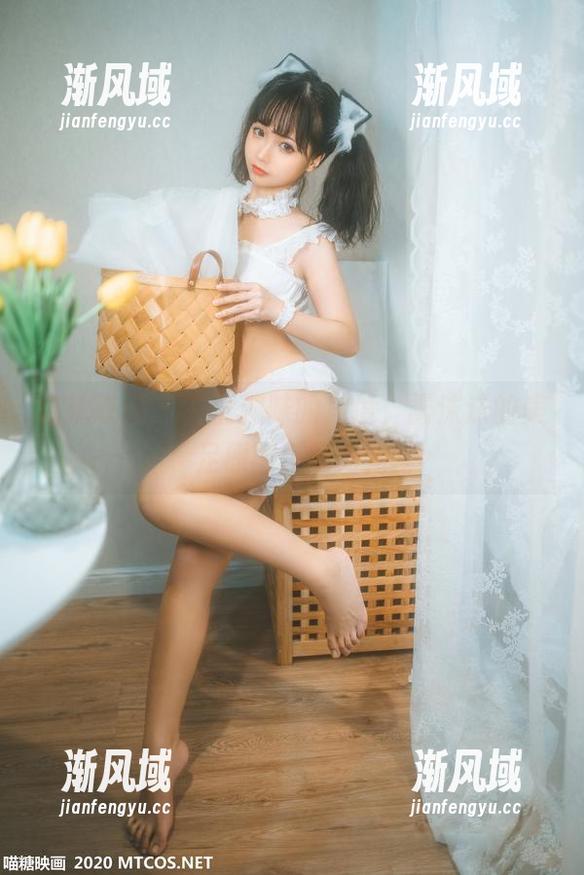 喵糖映画 - 充满趣味的角度，蠢沫沫的美足原图获取方向