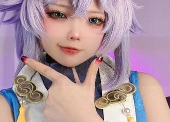 小瑶幺幺的私拍秘笈：双马尾和黑丝混搭图包，让你眼前一亮！
