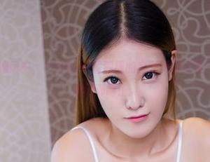 尤物馆 - 在海风中，FoxYini孟狐狸的套图资源又是一碗毒鸡汤，我们都喝了。