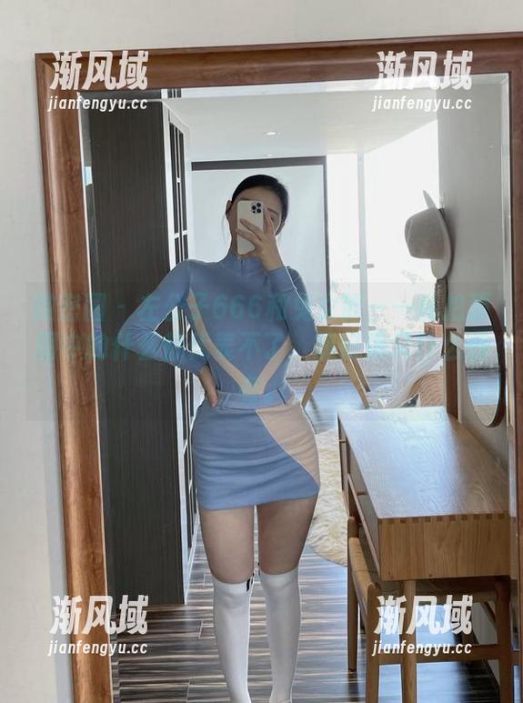 微密圈 - 左公子666和兔女郎——私拍原图中的什么都代表不了，却好像又什么都有。