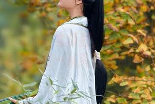 年年Nnian的全套原图，那个喵系少女气质真让人想…从头到尾的倾慕。