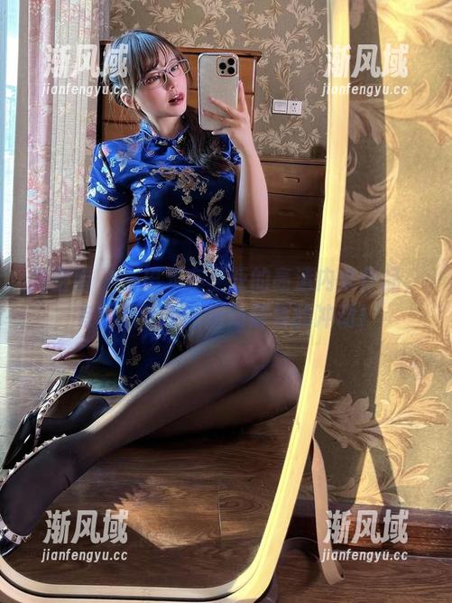 张思允 微密圈 - 张思允在三亚的高清内衣作品,有种想要不断滑动屏幕的冲动!
