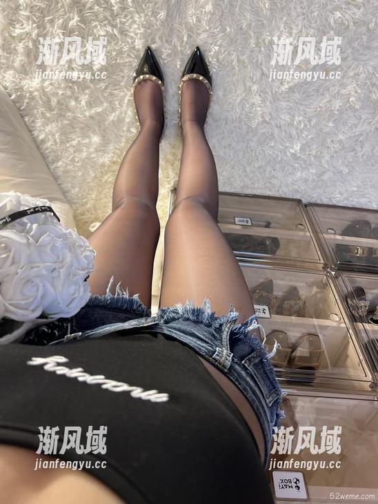 微密圈 - 牛仔短裤值得追求吗？张思允nice这波分享来试试！