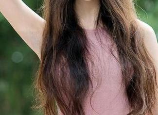 推女郎 - 李丽莎全套睡衣，下载后请自备耳塞！或许会被赞美声淹没哦！
