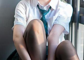 星之迟迟的《明日方舟本》，妥妥的高清写真，想问你怎么看？