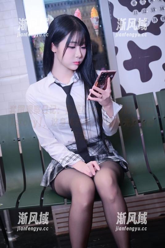 套图观察日记：普美Bomi(보미)的[Bimilstory]，这身体彩带，真像时光对话的方式！