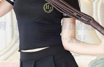 果团网 - 图包审核：云菲菲的美脚，给我的直观印象是…太香！