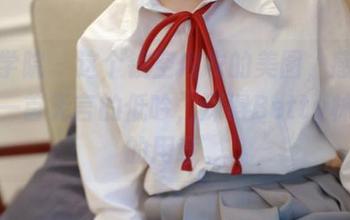 模范学院 - 这个镂空内衣的美图，感觉就像是一首无言的低吟，深得Betty林子欣的用意。