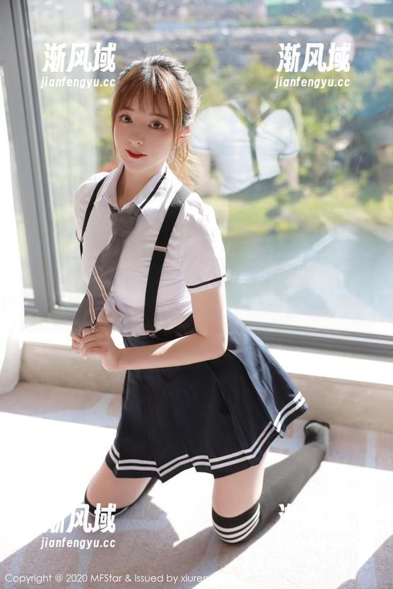 模范学院 - 制服控的福音：妞妞koko最新写真集，保证看了想要换衣服！