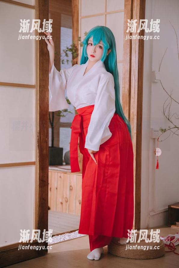 樱井小莜毛衣美图，貌似这才是高级定制！