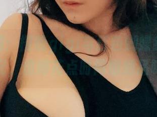 精选套图：樱晚gigi与红色蝴蝶结的轻松搭配，值得花点时间细细品味！