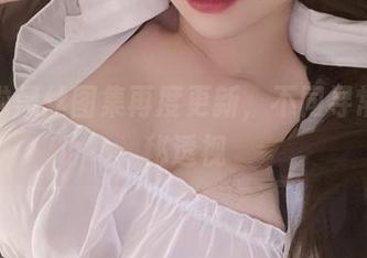 次屁啦黑丝图集再度更新，不同寻常的隐秘透视
