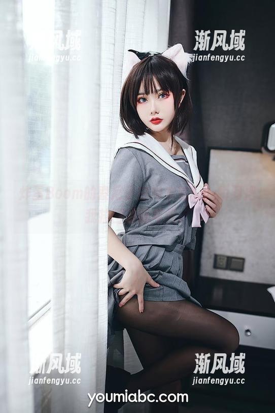 炸蛋Boom 炸蛋Boom的索尼子白内衣套图,瞬间把我拉回清新年代。