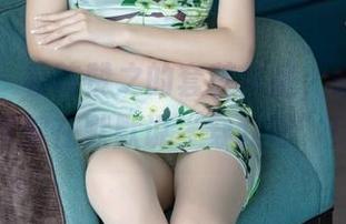 爱蜜社 - 看陈赞之的套装作品，感觉每一件都在默默说“穿我吧”！