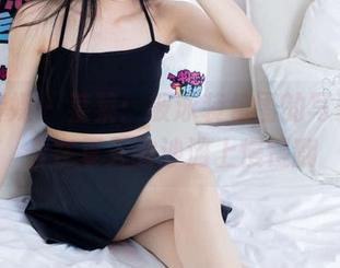 物恋传媒 - 菜菜：被泳装包围的写真，适合在夏天的沙滩上慢慢翻