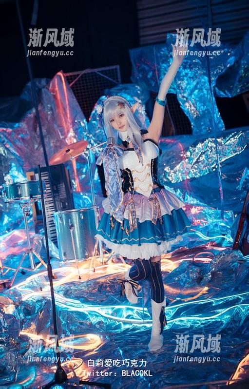 白莉爱吃巧克力的新作“甘雨”，这照片看得我一愣一愣的，厉害了我的姐。