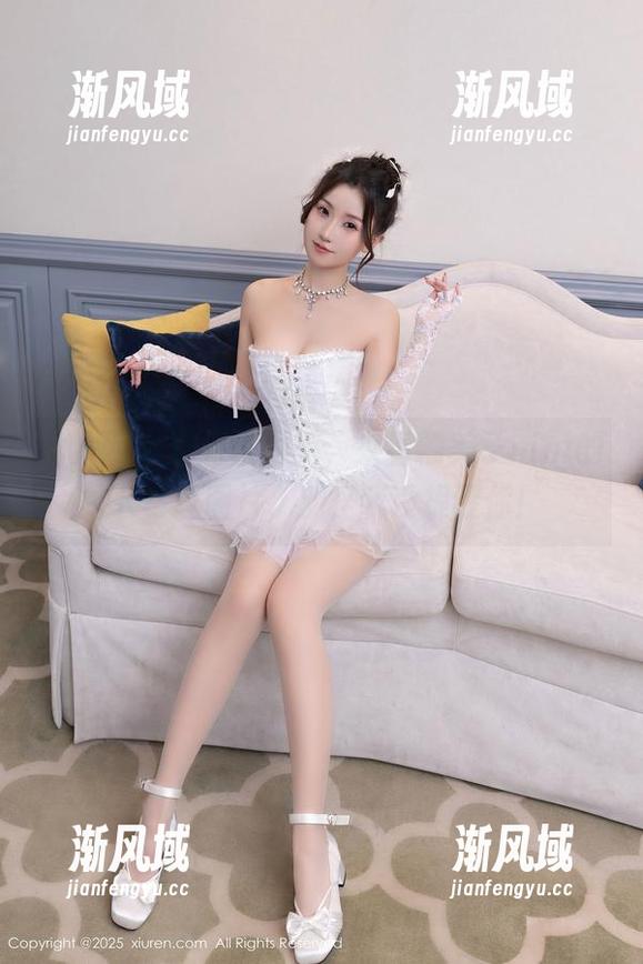 秀人网 - 若问何为美，来看糯美子nini的JK写真图片，别怪我没提醒你！