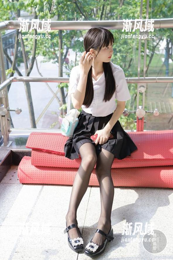 稚乖画册 - “赤西夜夜”的教室，观看到的原图让人忍不住想多看一眼