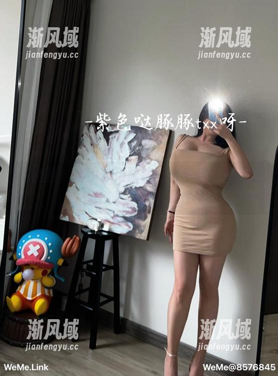 微密圈 - 童小芯用眼镜框出生活，网盘里发散着些微的灵性