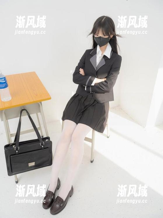 紧急企划 - 小恩的学妹啊，又是一张让人意想不到的图片，真能让人犯迷糊～