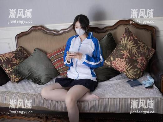 紧急企划 - 小恩这组“纯白”写真，果然白得清新脱俗啊，原图时我都想给她做个白雪公主。
