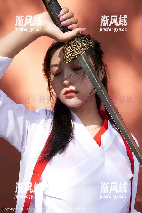 蜜桃社-萌美Moemi 蜜桃社 - 终于看到了萌美Moemi的棉袜作品集,脑中闪现好多奇妙的联想。