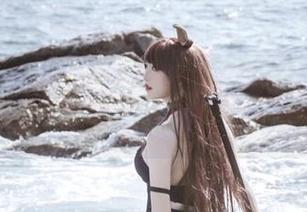 阿薰kaOri的图片合集：当完美秘书与优雅相遇