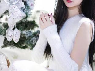 雪晴嘟嘟，皮衣cosing，每一张都像肆意张扬的青春