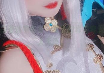 雪猫在蕾丝中畅游，资源的真实容颜真让人无语。